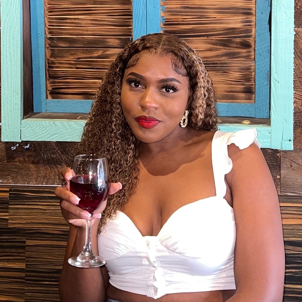 Meet your Posher, Kim